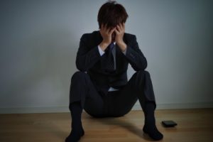 【磐田市の探偵の不倫・浮気調査】自宅で妻の不貞行為現場に出くわした夫