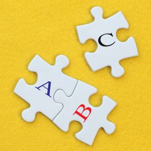 【静岡市の探偵の不倫・浮気調査】やっぱり付き合ってるじゃん！　別の同僚に乗り換えた交際相手