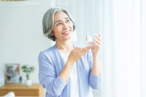 【藤枝市の探偵の高齢者見守り調査】近所の孤独死がきっかけで不安に！　一人暮らしの母は大丈夫？