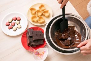 【静岡市の探偵の不倫・浮気調査】最悪の離婚工作！　ホワイトデーのプレゼントに難癖をつけてきた不倫妻