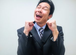 【御殿場市の探偵の不倫・浮気調査】子供か！　不倫デートの前は露骨にテンションが上がる夫